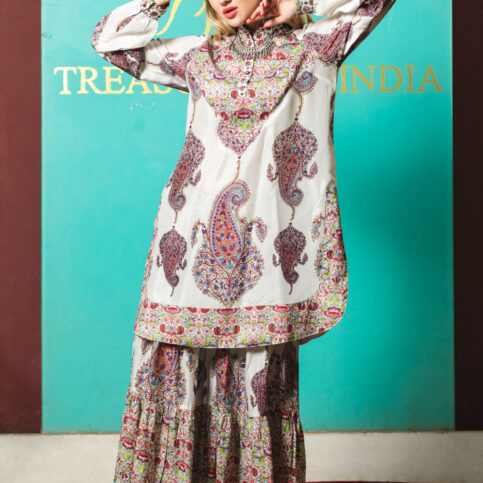 Coordinate Print Joker Patch Raglan Sleeve Tunic