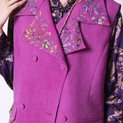 Cotton Canvas Lenticular Embroidered Sleeveless Jacket