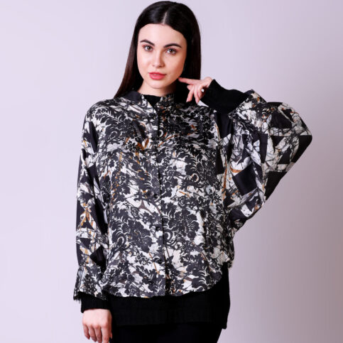 Joker patch Raglan Sleeve Blouse