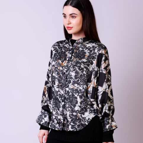 Joker patch Raglan Sleeve Blouse