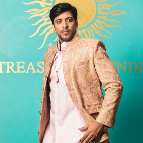 Linen Classic Collar Shirt and Embroidered Nehru Jacket