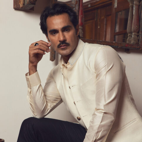 PGD Embroidered Coti