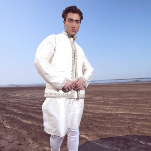 Quilted Embroidered Spun Silk Coti