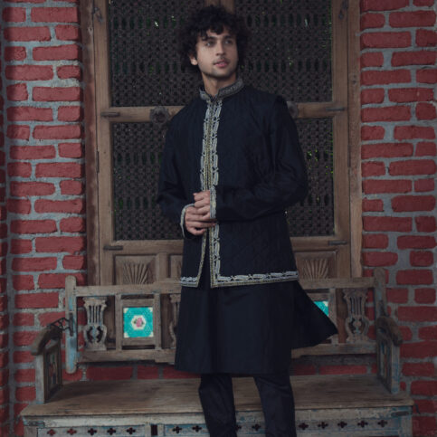 Quilted Embroidered Spun Silk Coti