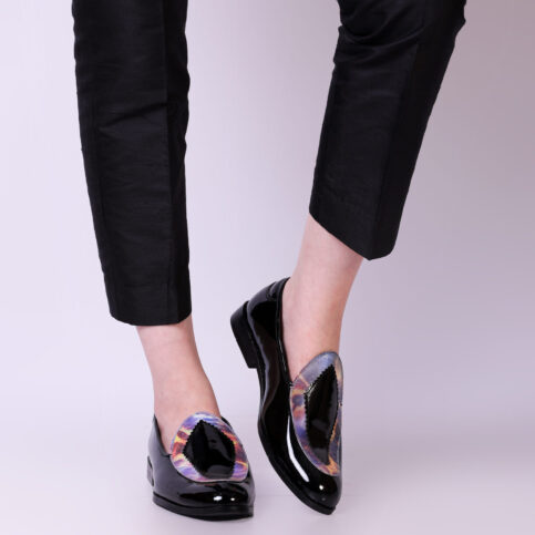 Lenticular shoes