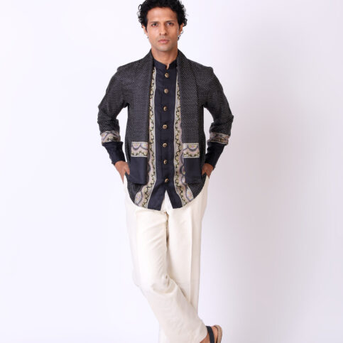 Twill Silk Opi print Muffler